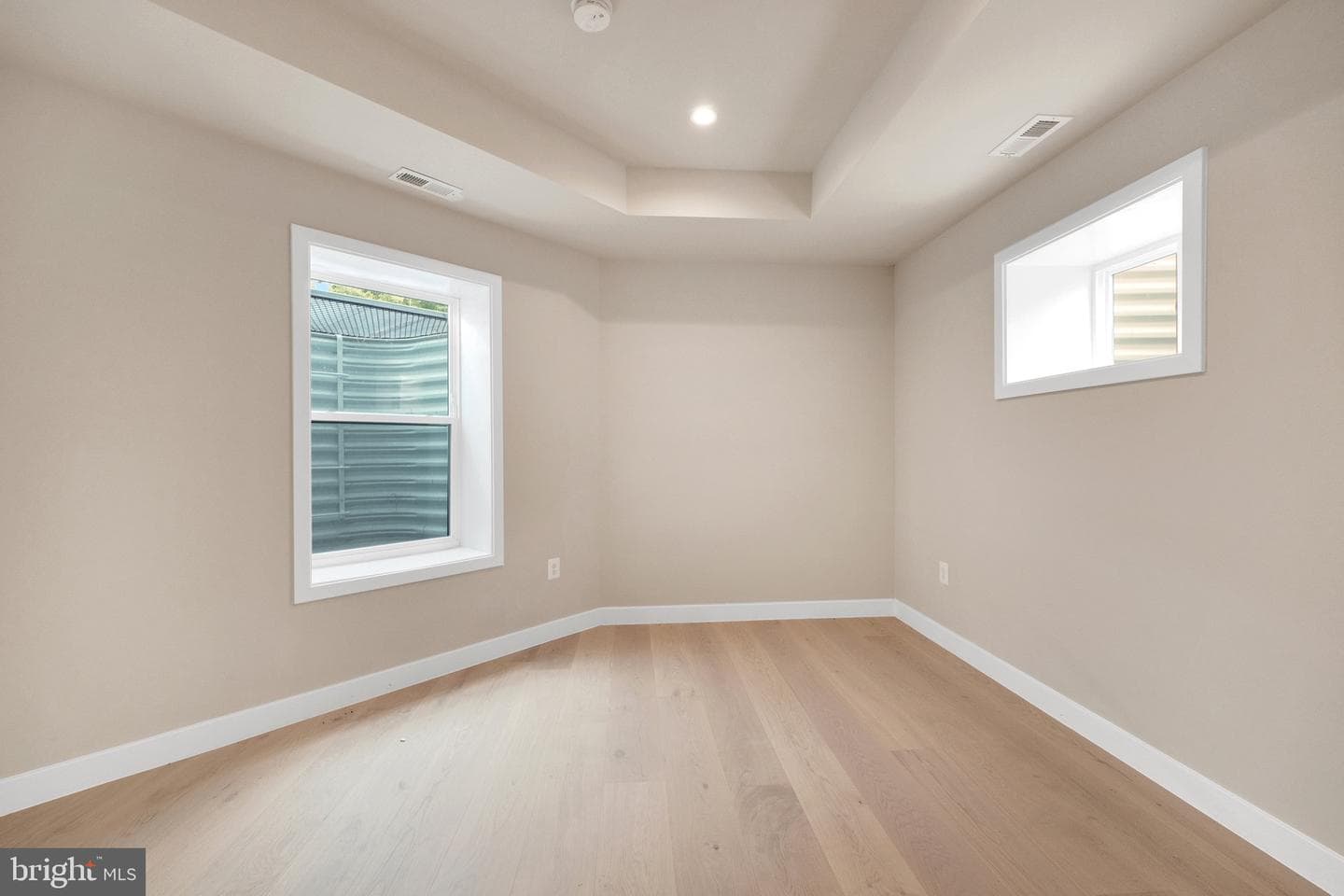 854 Xenia Street SE #102 photo 18