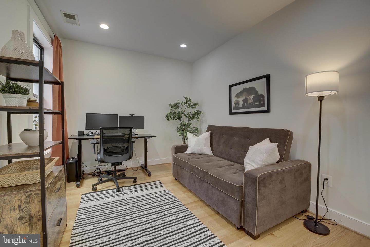 2444 Ontario Road NW #3 photo 12