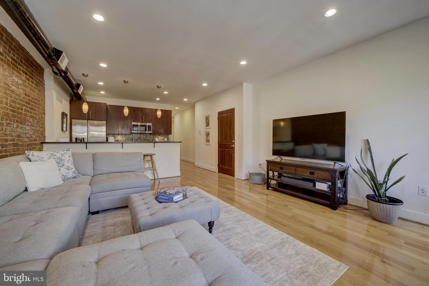 2444 Ontario Road NW #3 photo 2