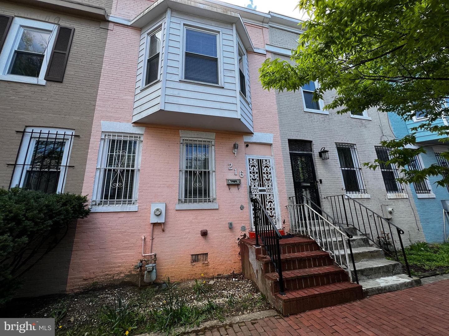 216 Bates Street NW photo 1