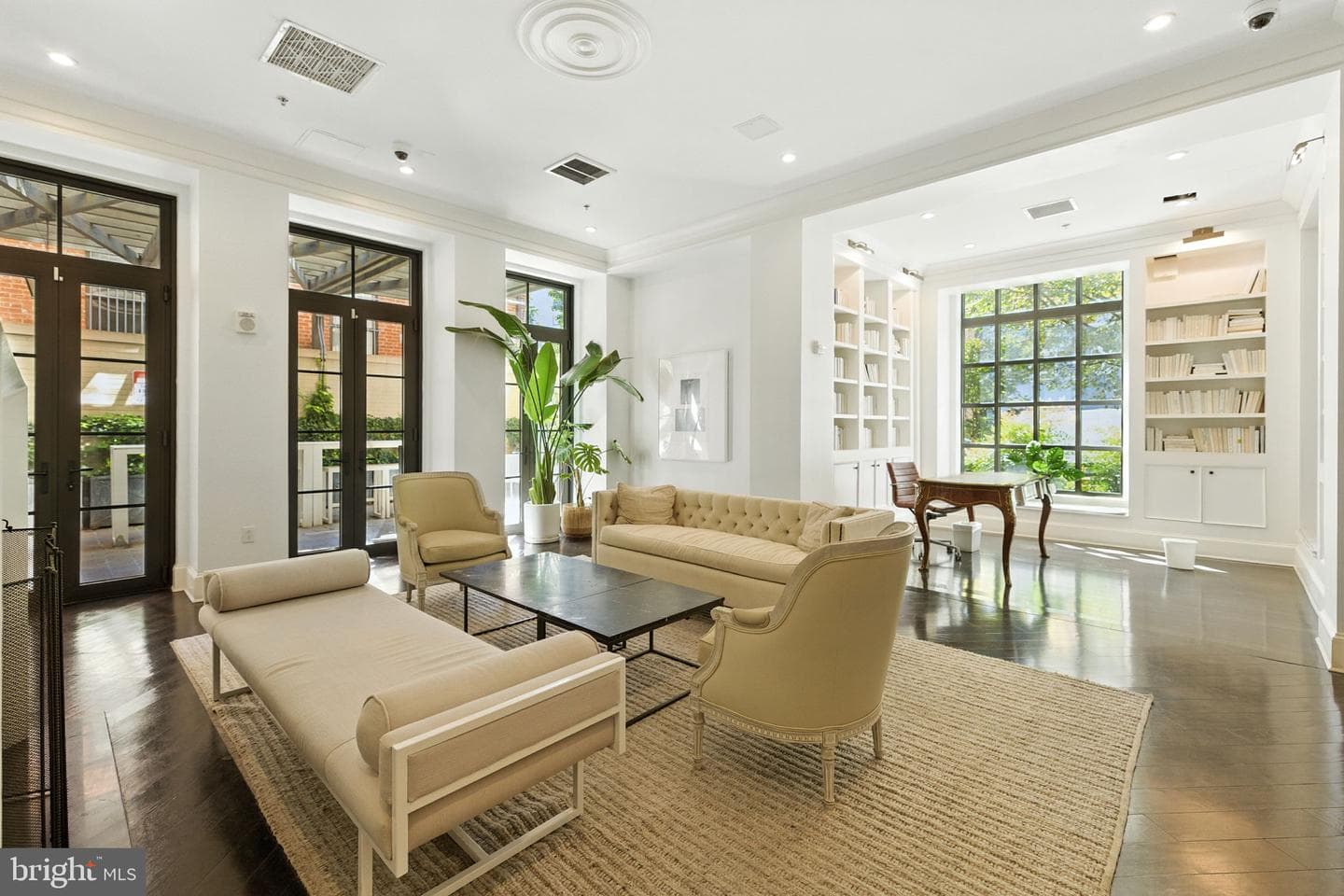 1011 M Street NW #901 photo 16