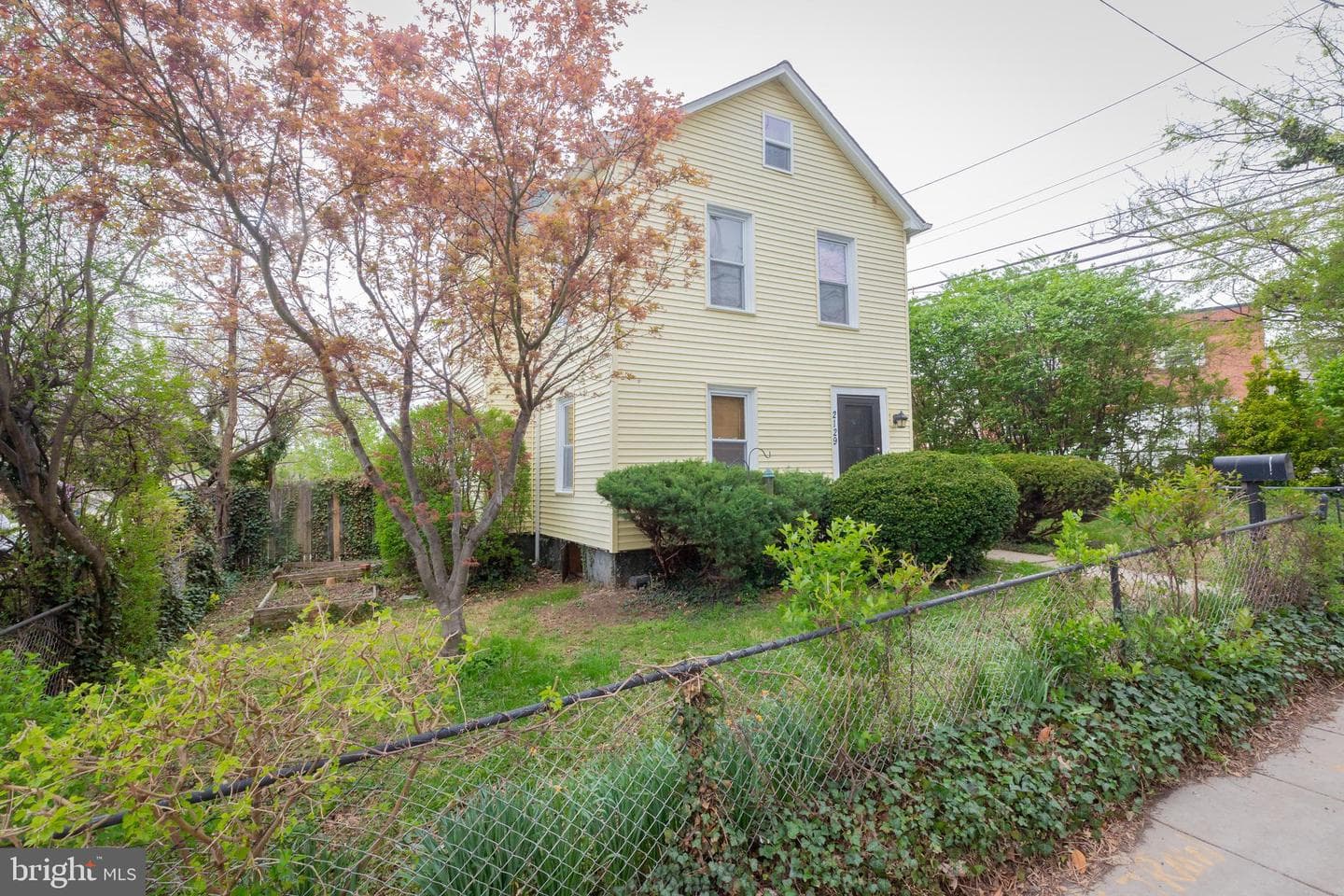 2129 Channing Street NE photo 2