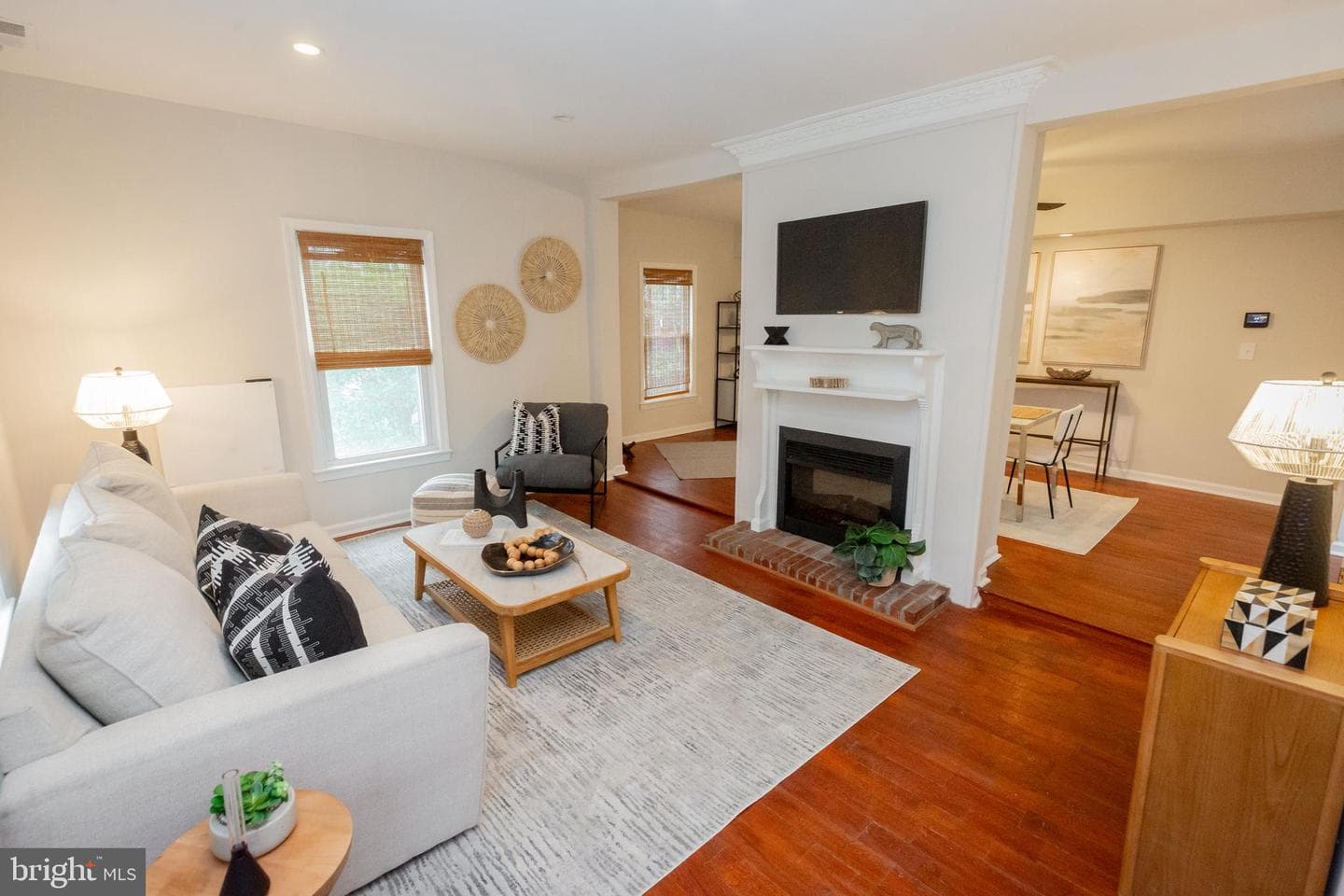 2129 Channing Street NE photo 3