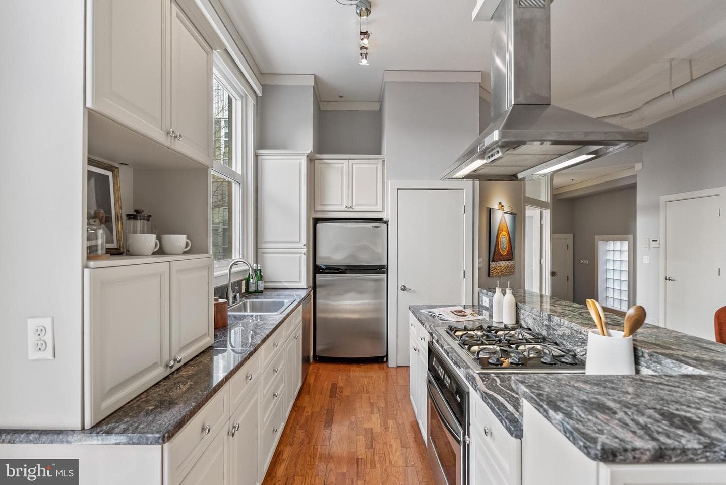 2380 Champlain Street NW #202 photo 10