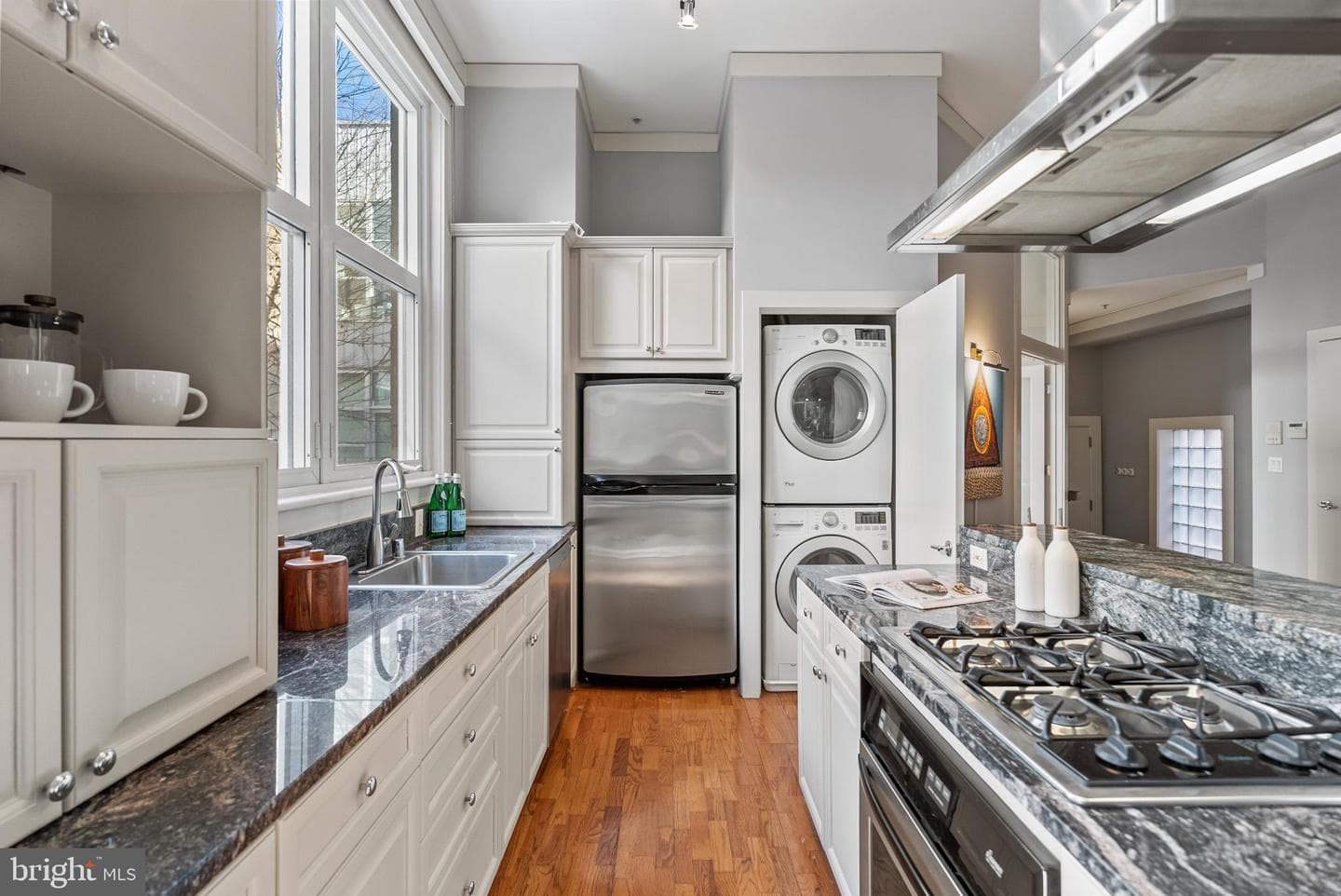 2380 Champlain Street NW #202 photo 11