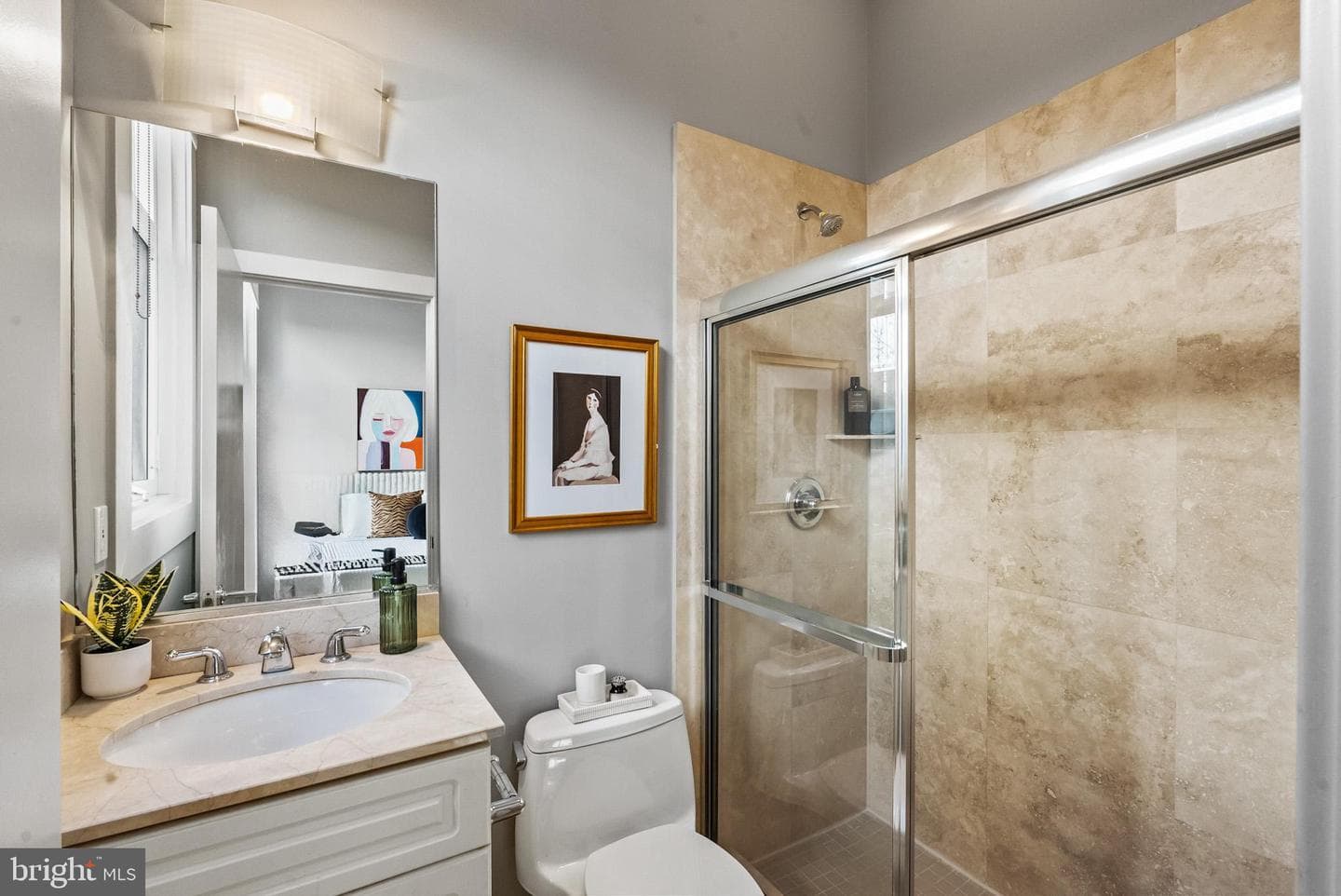 2380 Champlain Street NW #202 photo 25