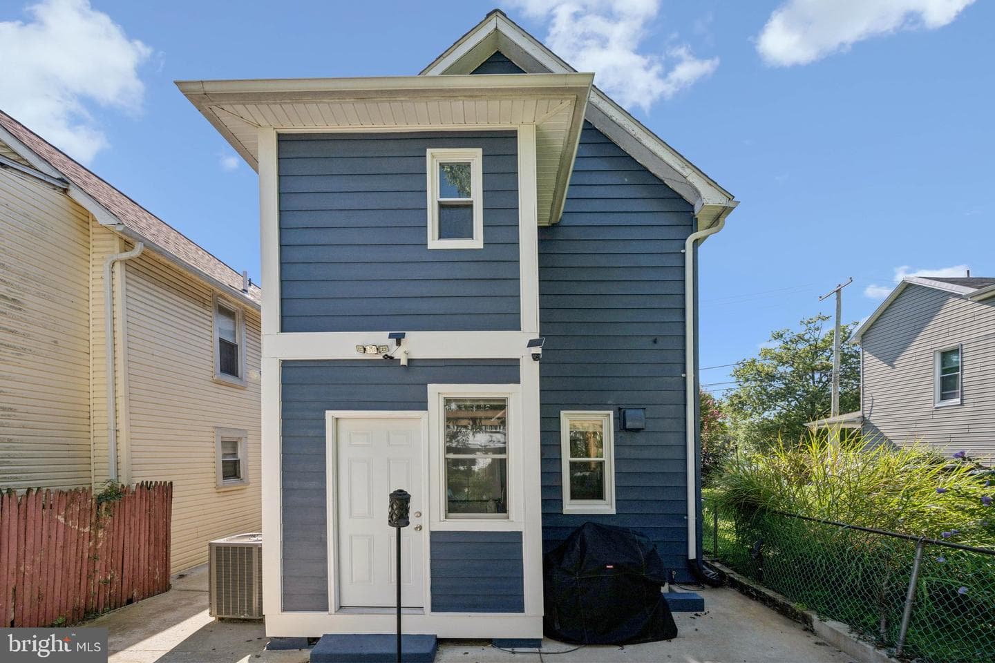 2849 Mills Avenue NE photo 31