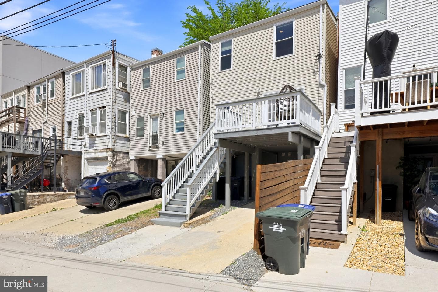 706 NW Longfellow Street NW photo 4