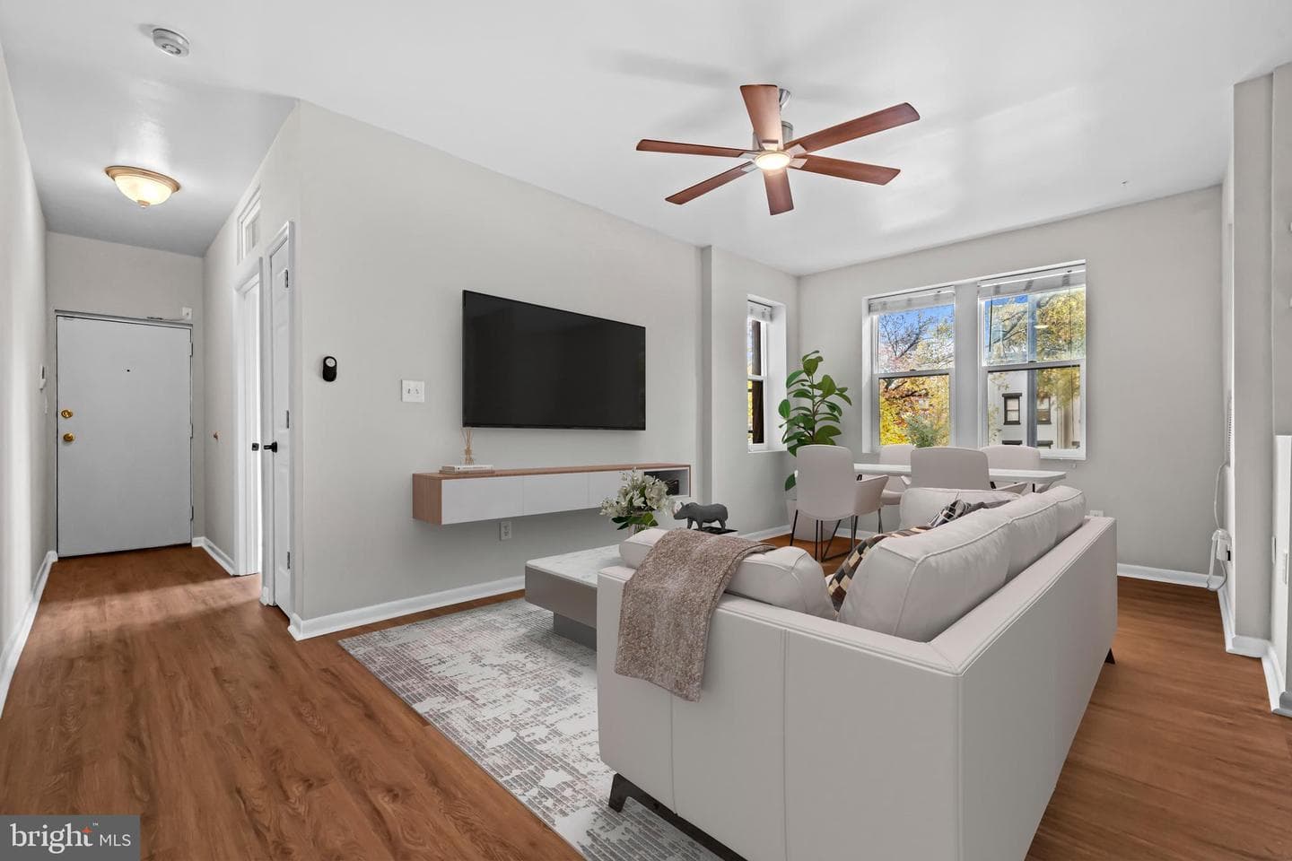 5 Rhode Island Avenue NW #202