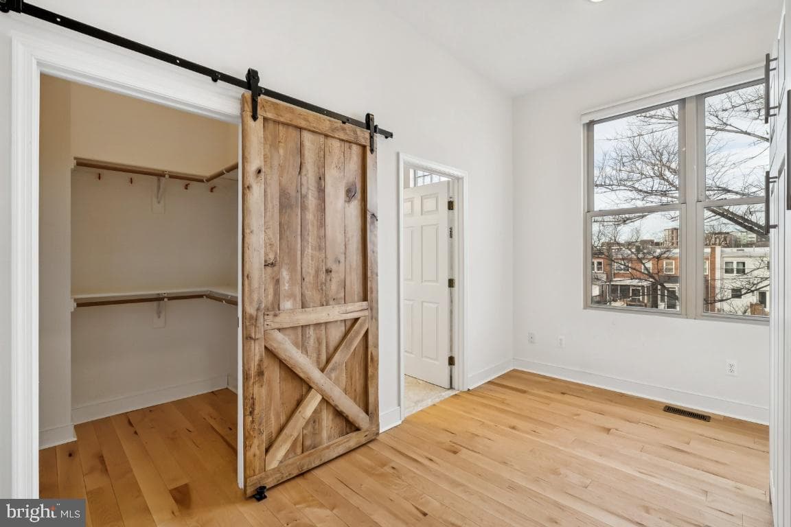 423 18th Street NE #7 photo 16