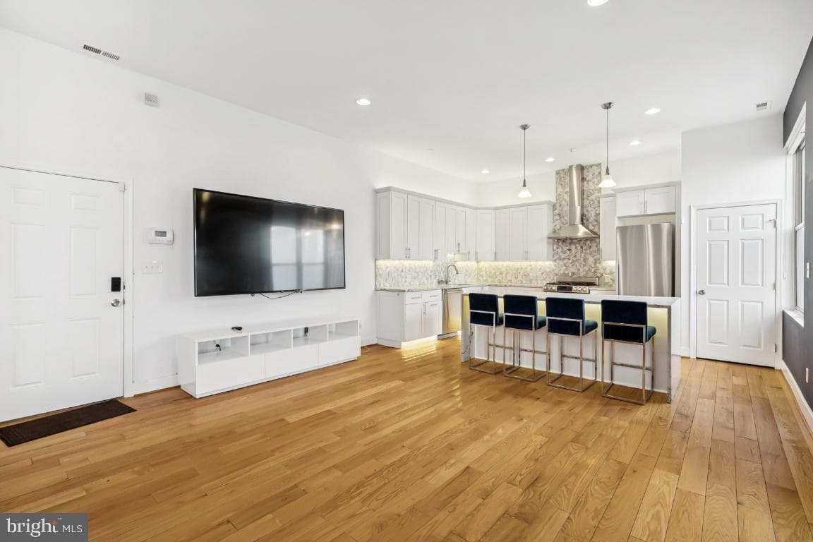 423 18th Street NE #7 photo 9