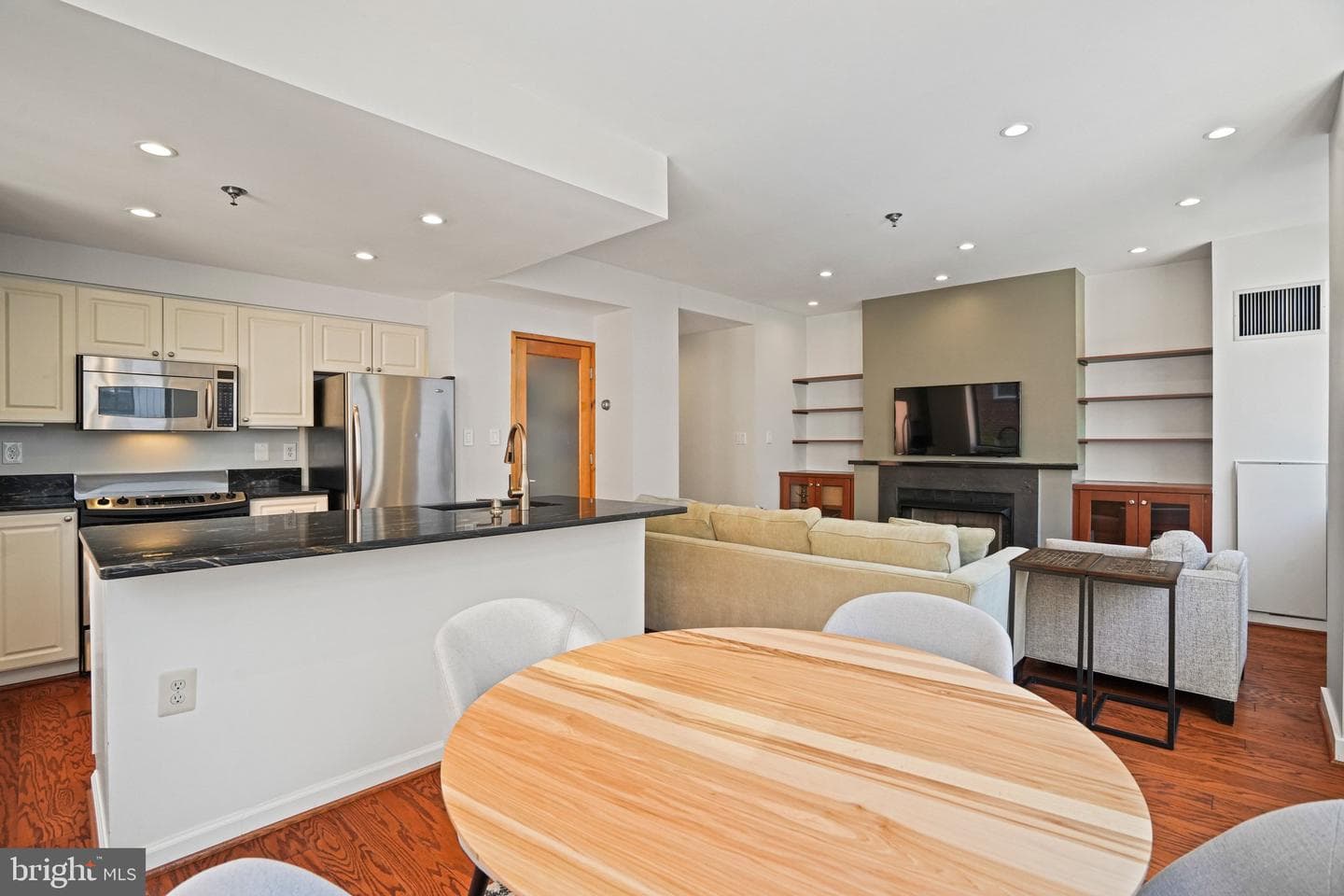 1312 Massachusetts Avenue NW #309 photo 16