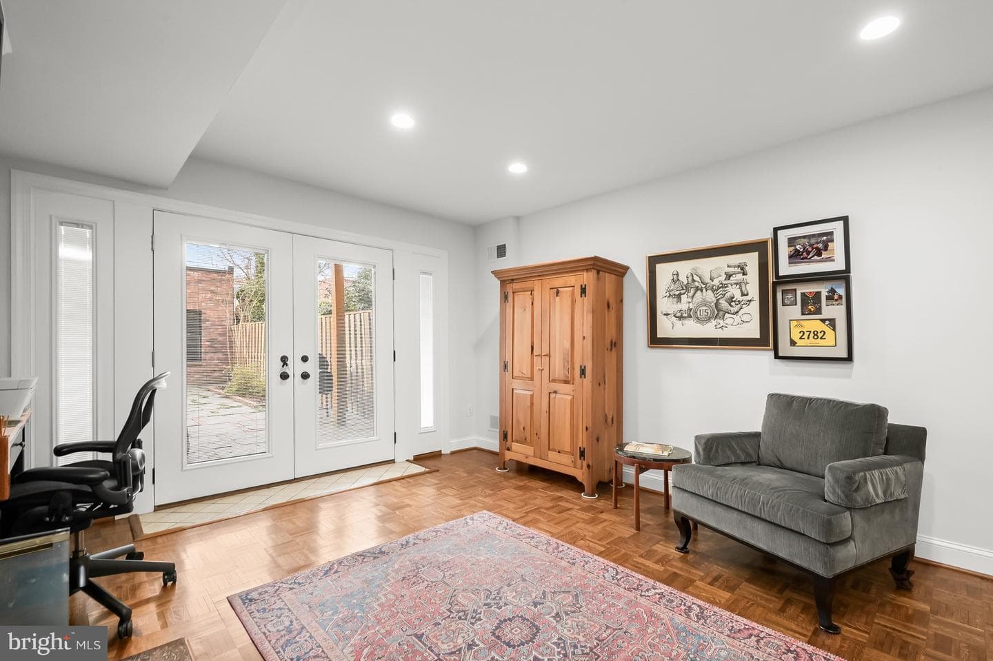 237 10th Street SE photo 24