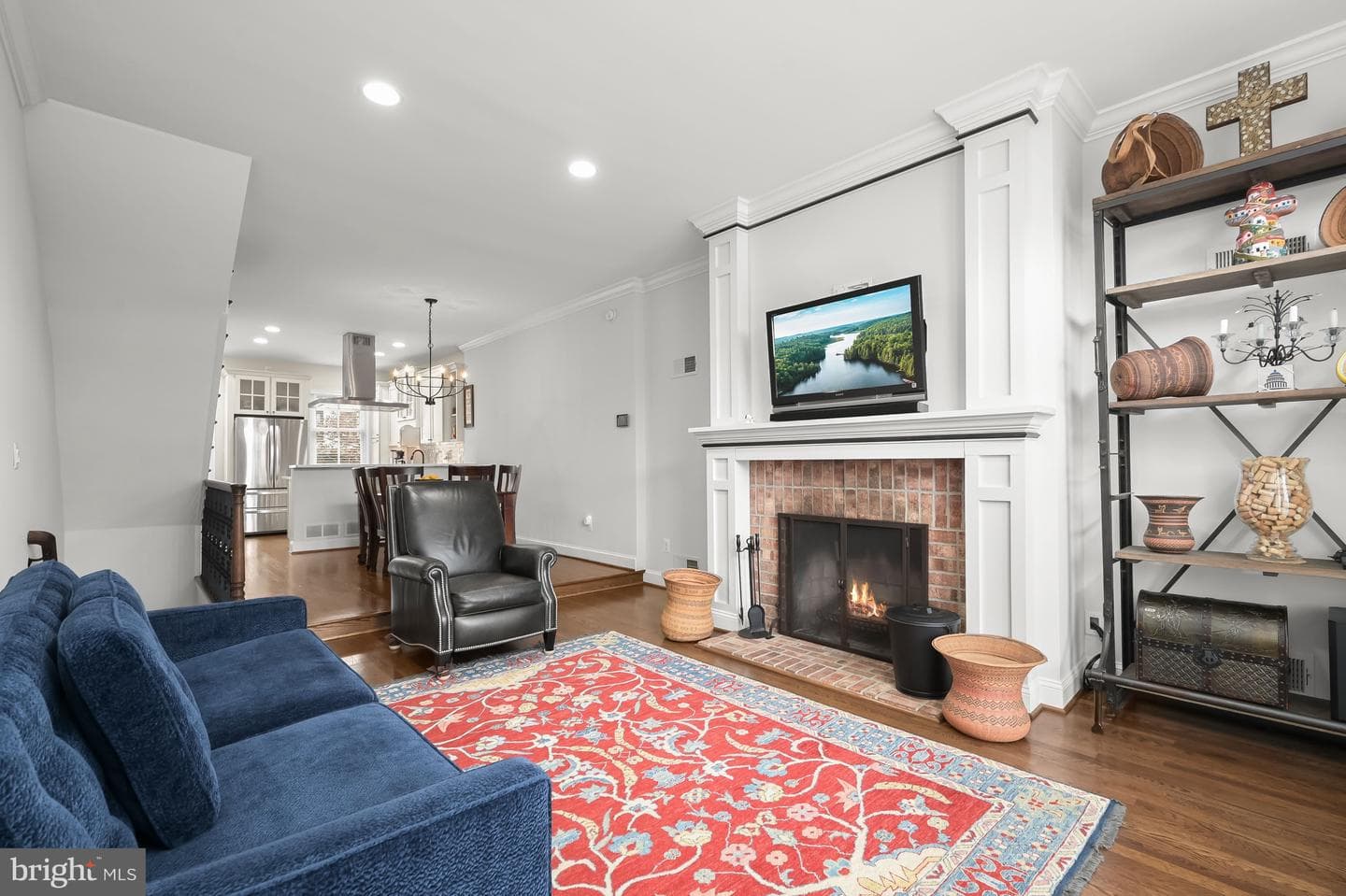 237 10th Street SE photo 6