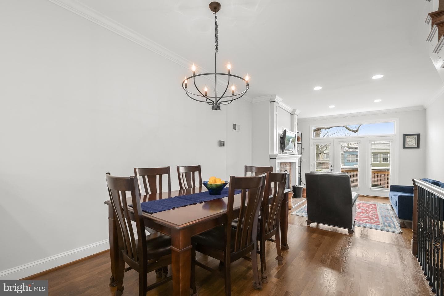 237 10th Street SE photo 8