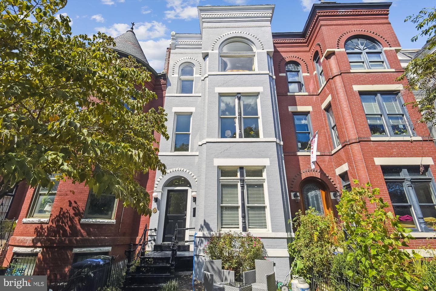 1214 East Capitol Street NE photo 1