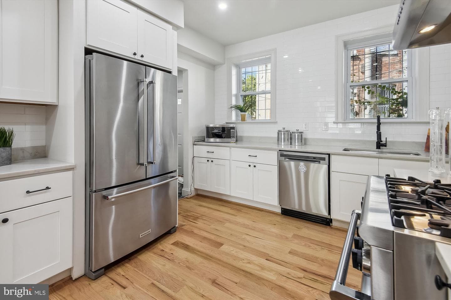 1214 East Capitol Street NE photo 28