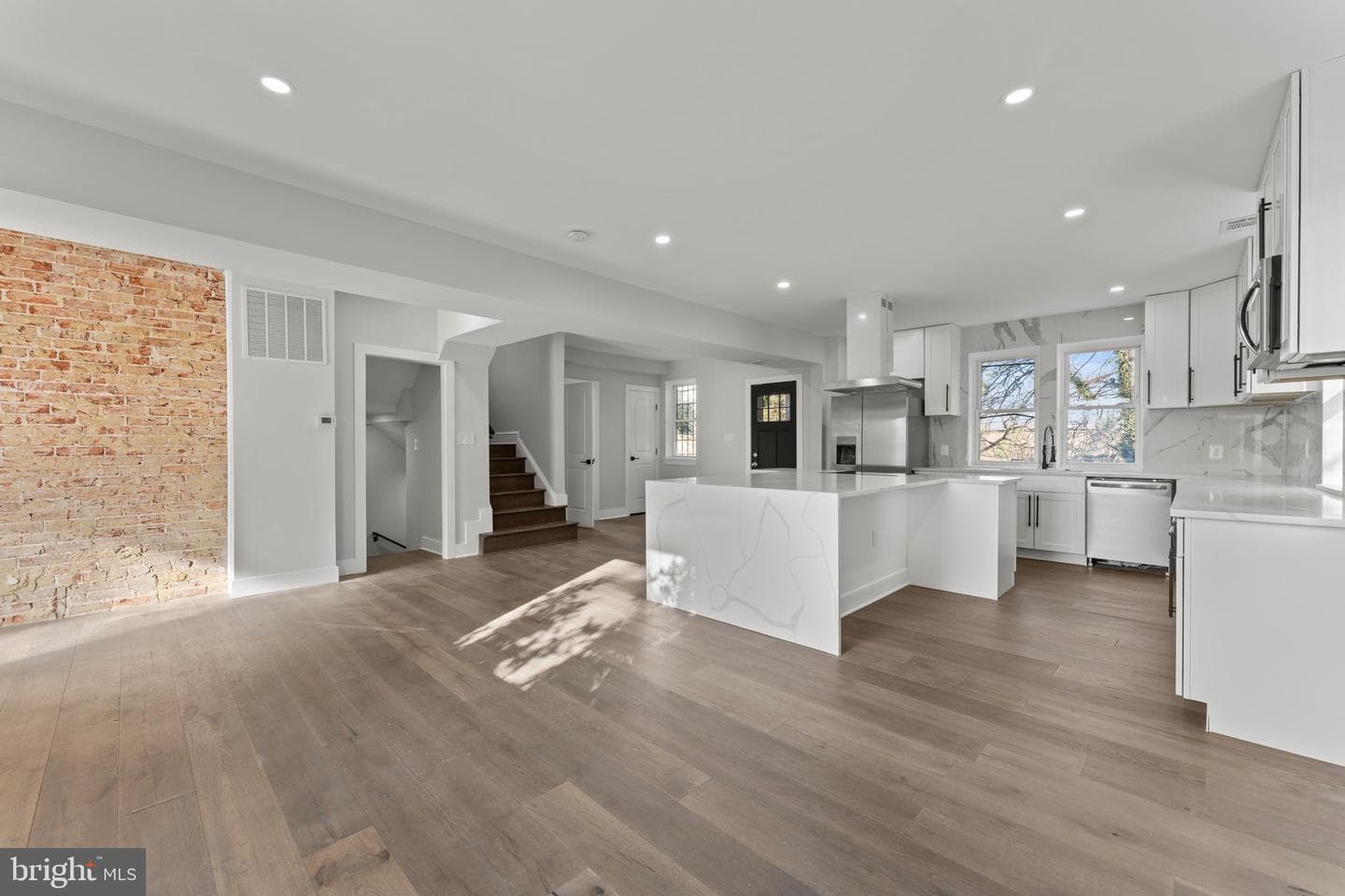 33 Nicholson Street NW photo 13