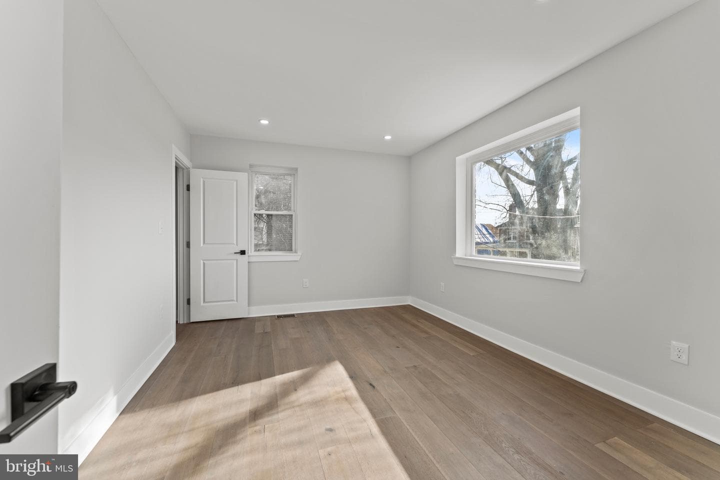 33 Nicholson Street NW photo 42