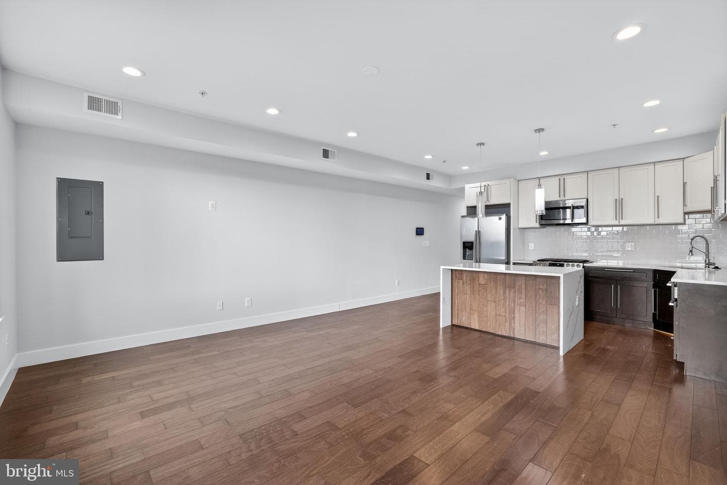 525 Kennedy Street NW #3 photo 3