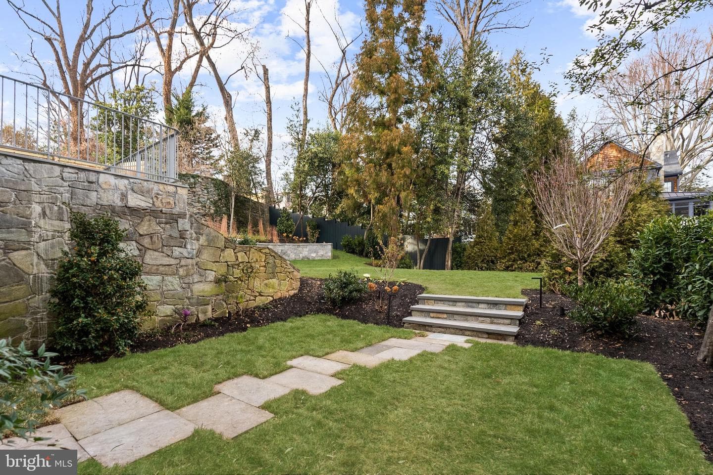 4433 Cathedral Avenue NW photo 38
