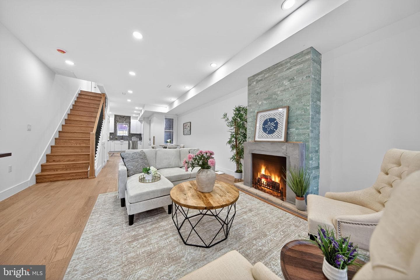 919 F Street NE, Washington