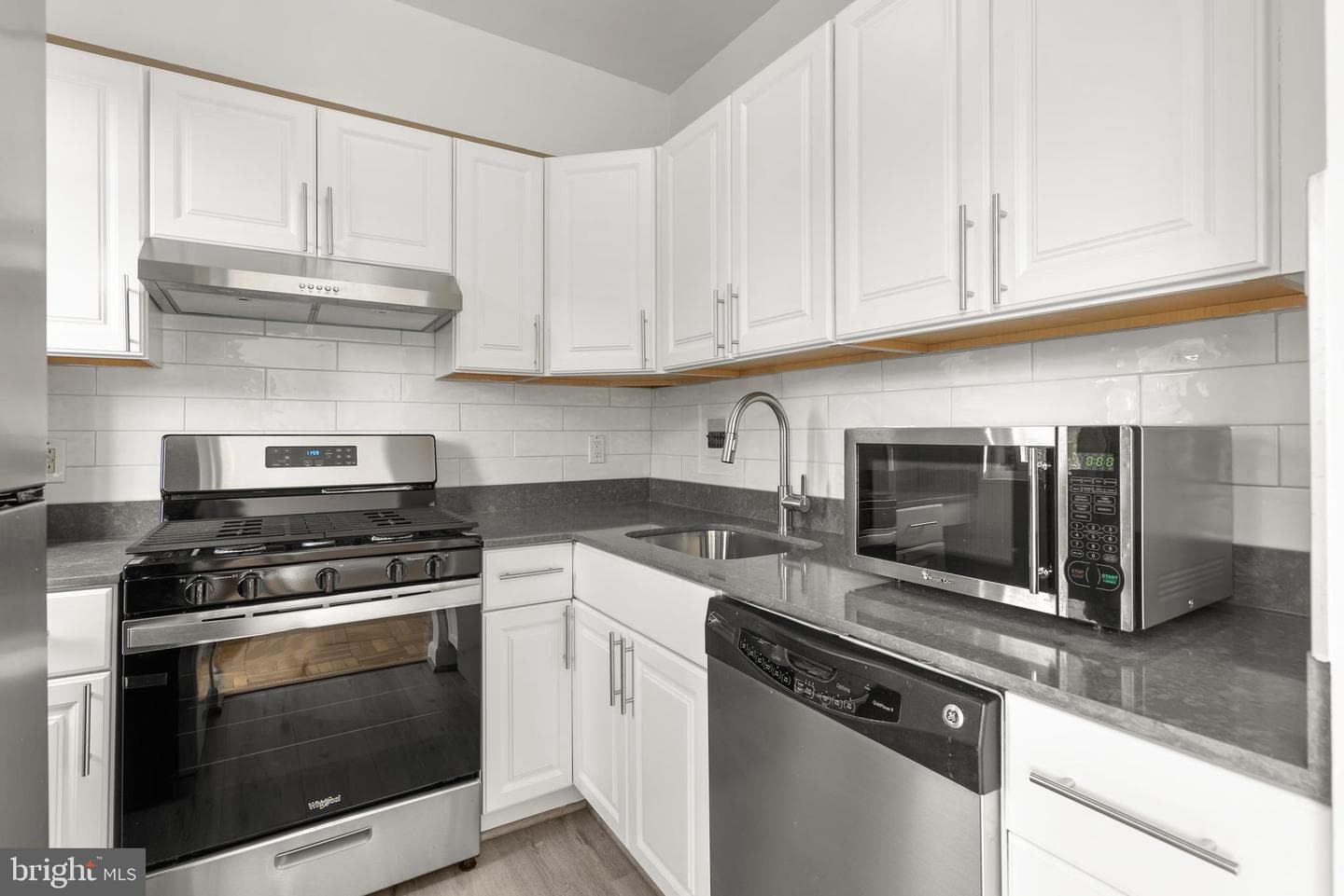 1727 Massachusetts Avenue NW #502 photo 10
