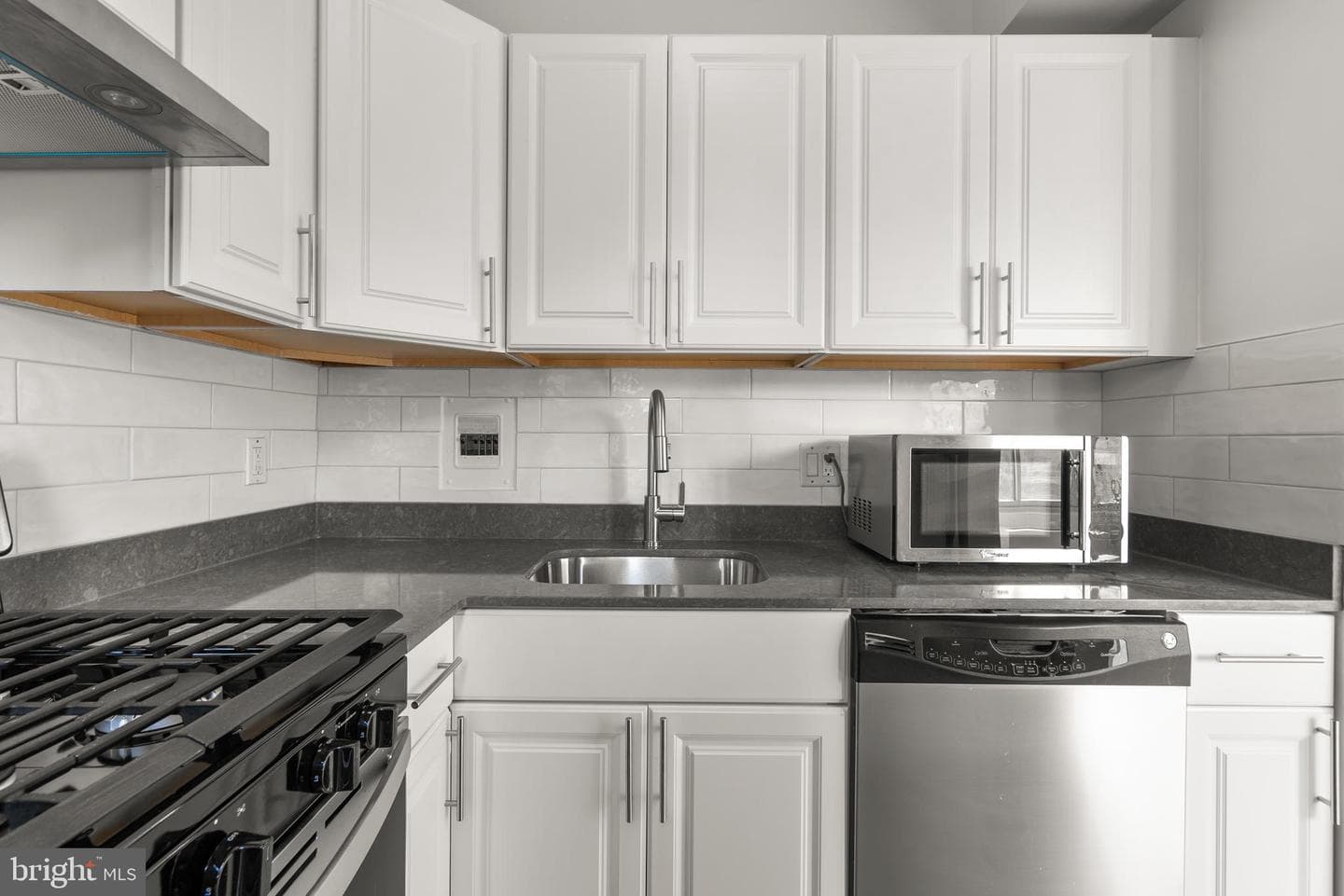 1727 Massachusetts Avenue NW #502 photo 12