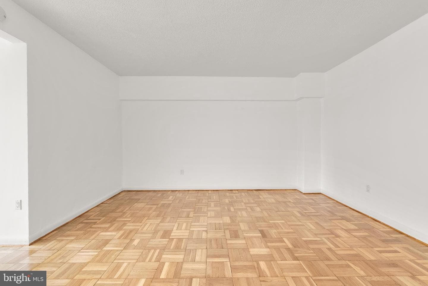 1727 Massachusetts Avenue NW #502 photo 3