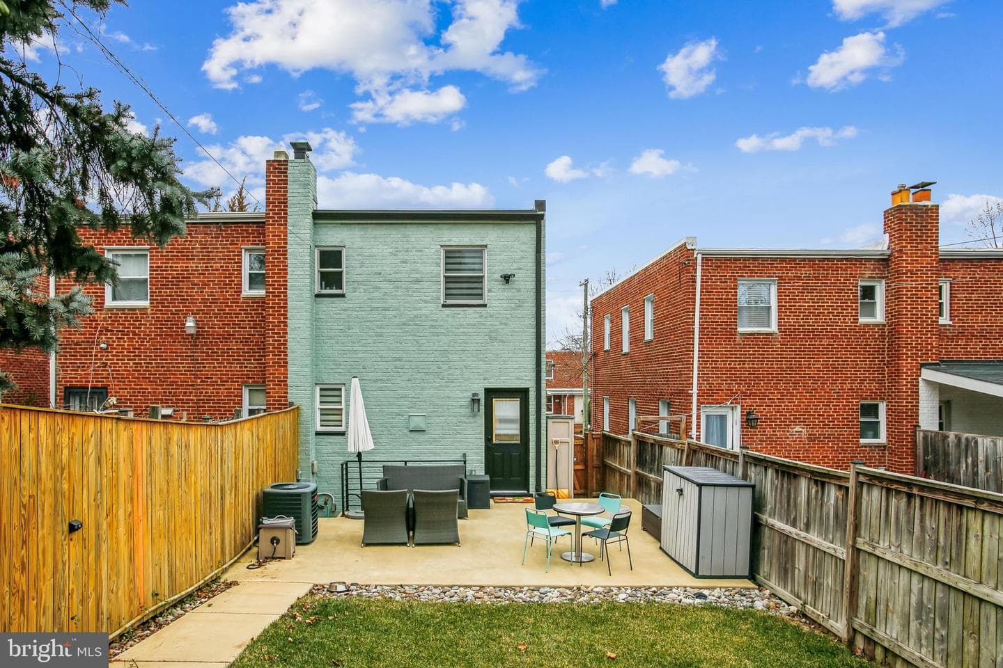 739 Kennedy Street NE photo 46