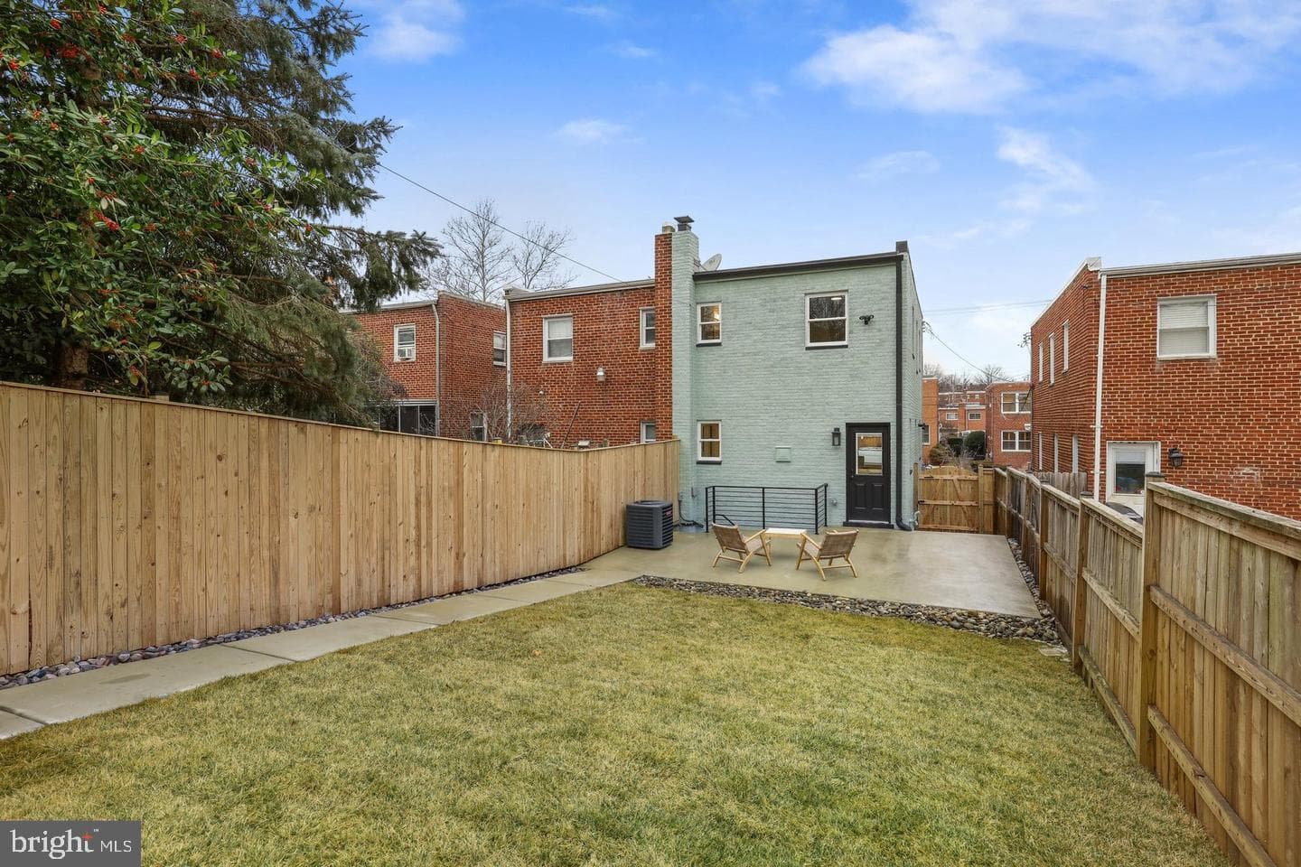 739 Kennedy Street NE photo 47