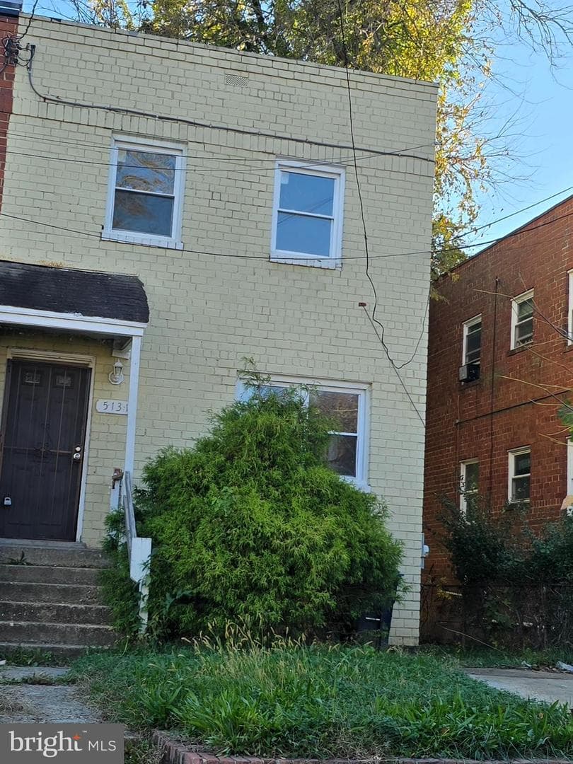 5131 Hanna Place SE photo 1