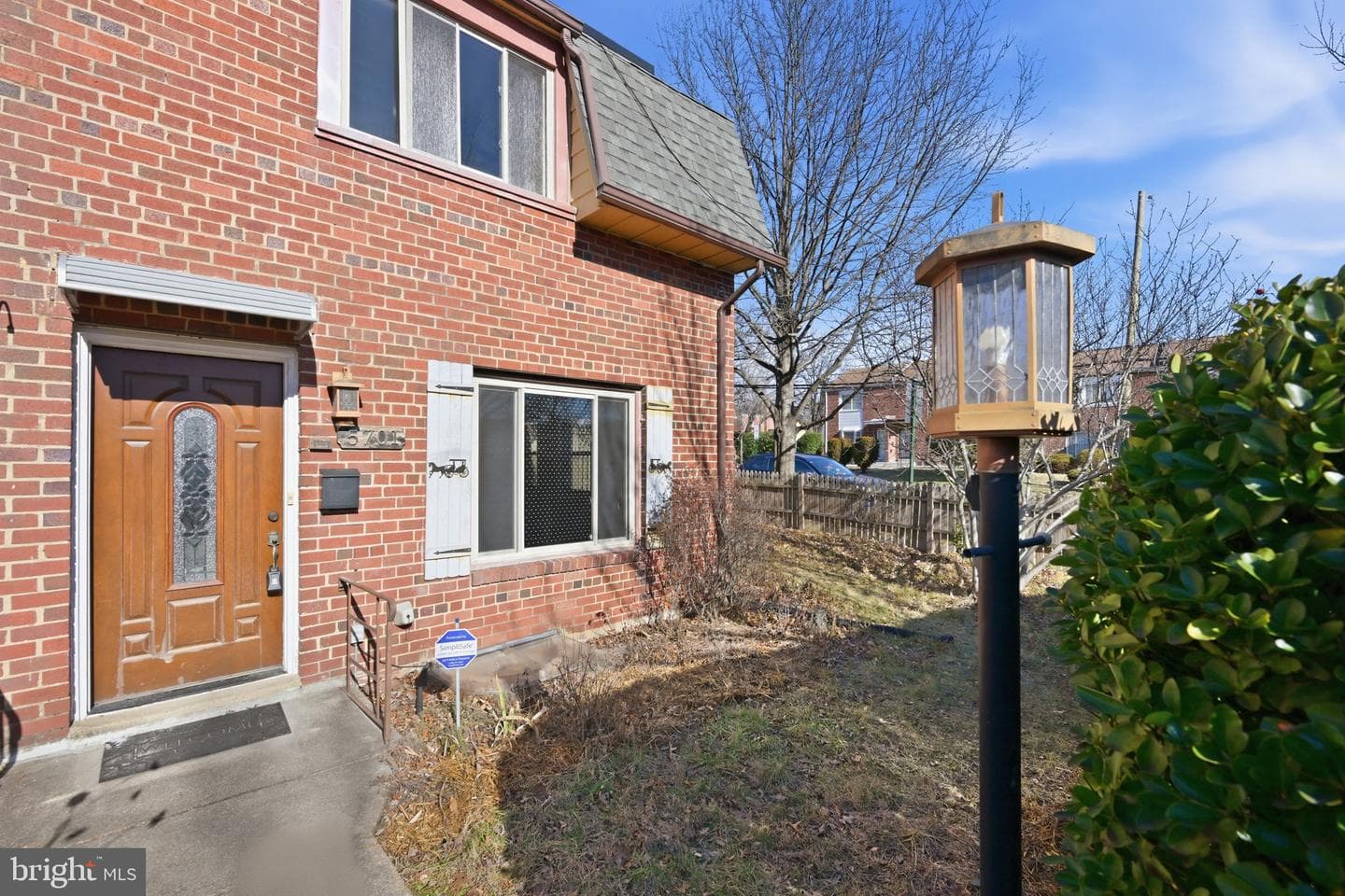 5701 Chillum Place NE photo 2