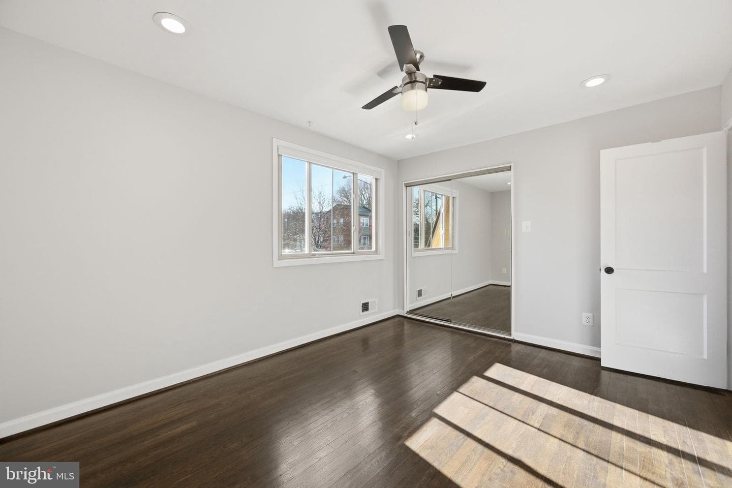 5701 Chillum Place NE photo 21