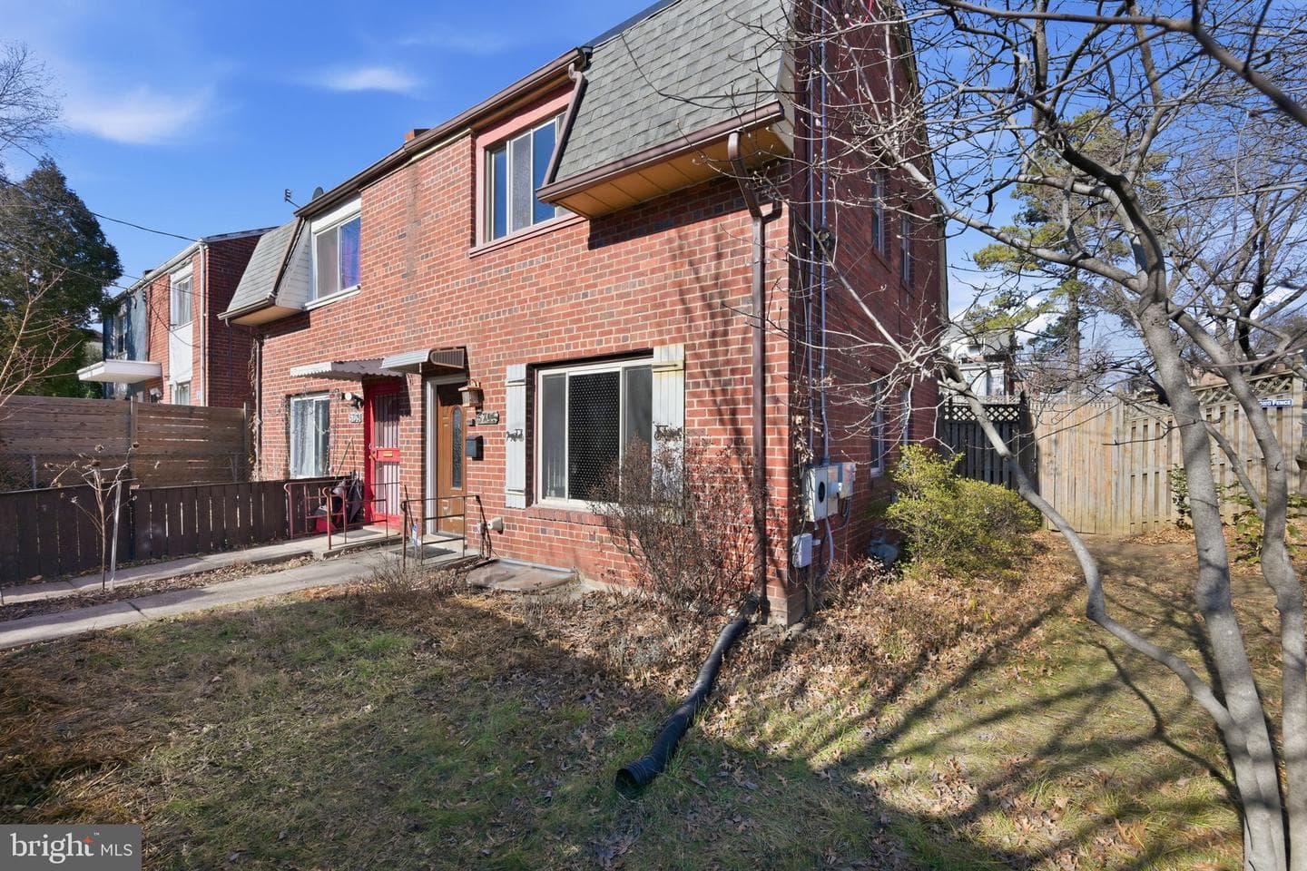 5701 Chillum Place NE photo 3