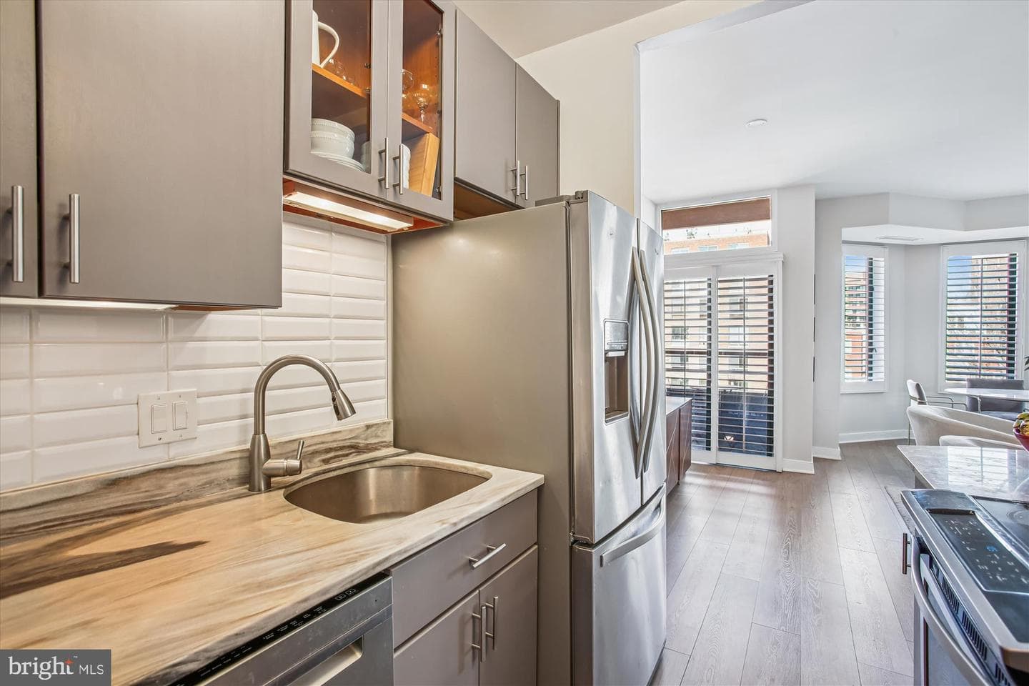 955 26th Street NW #503 photo 10
