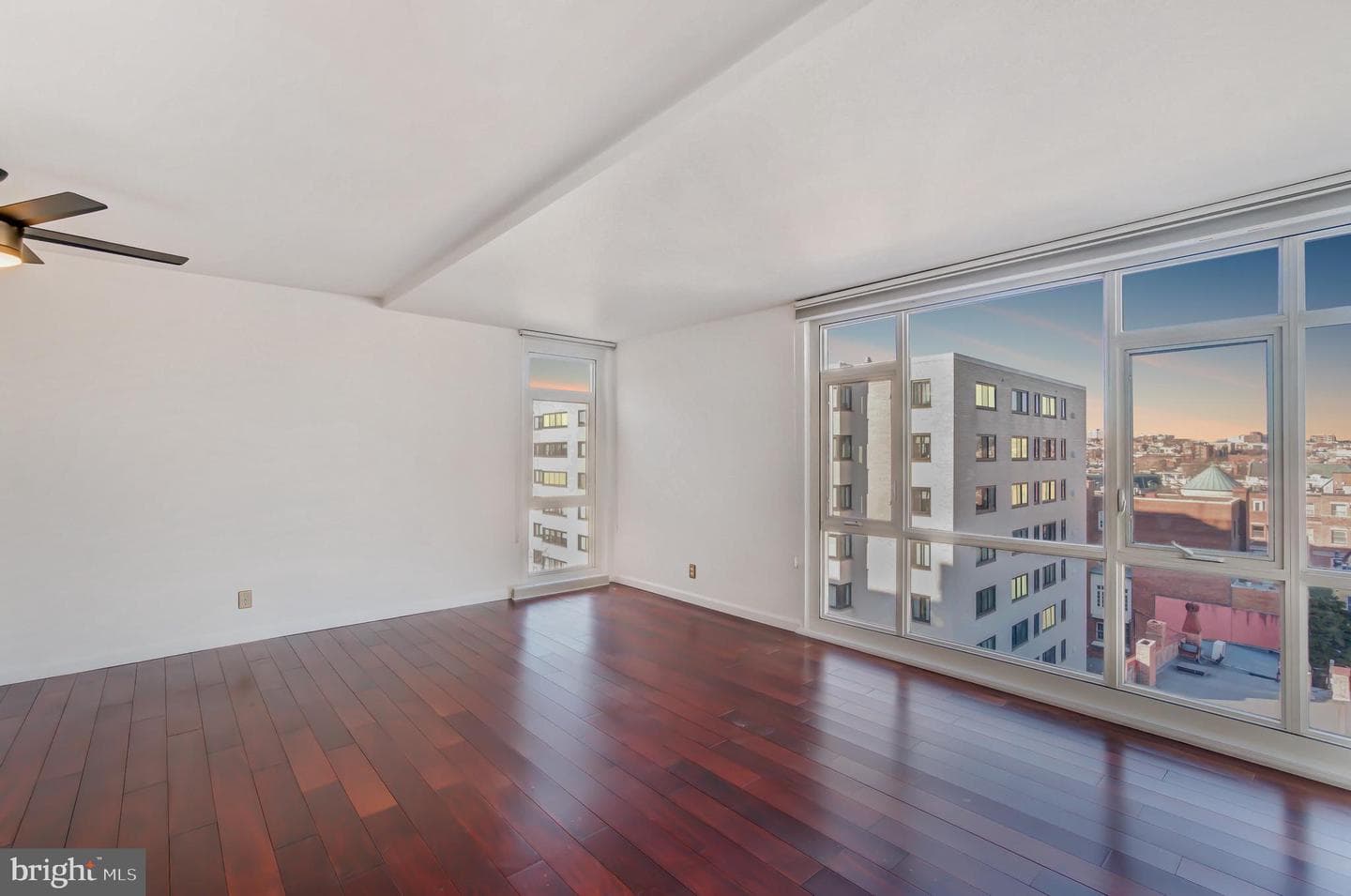 1545 18th Street NW #907 photo 2