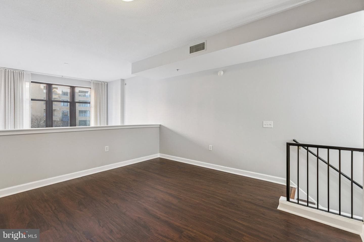 400 Massachusetts Avenue NW #215 photo 27