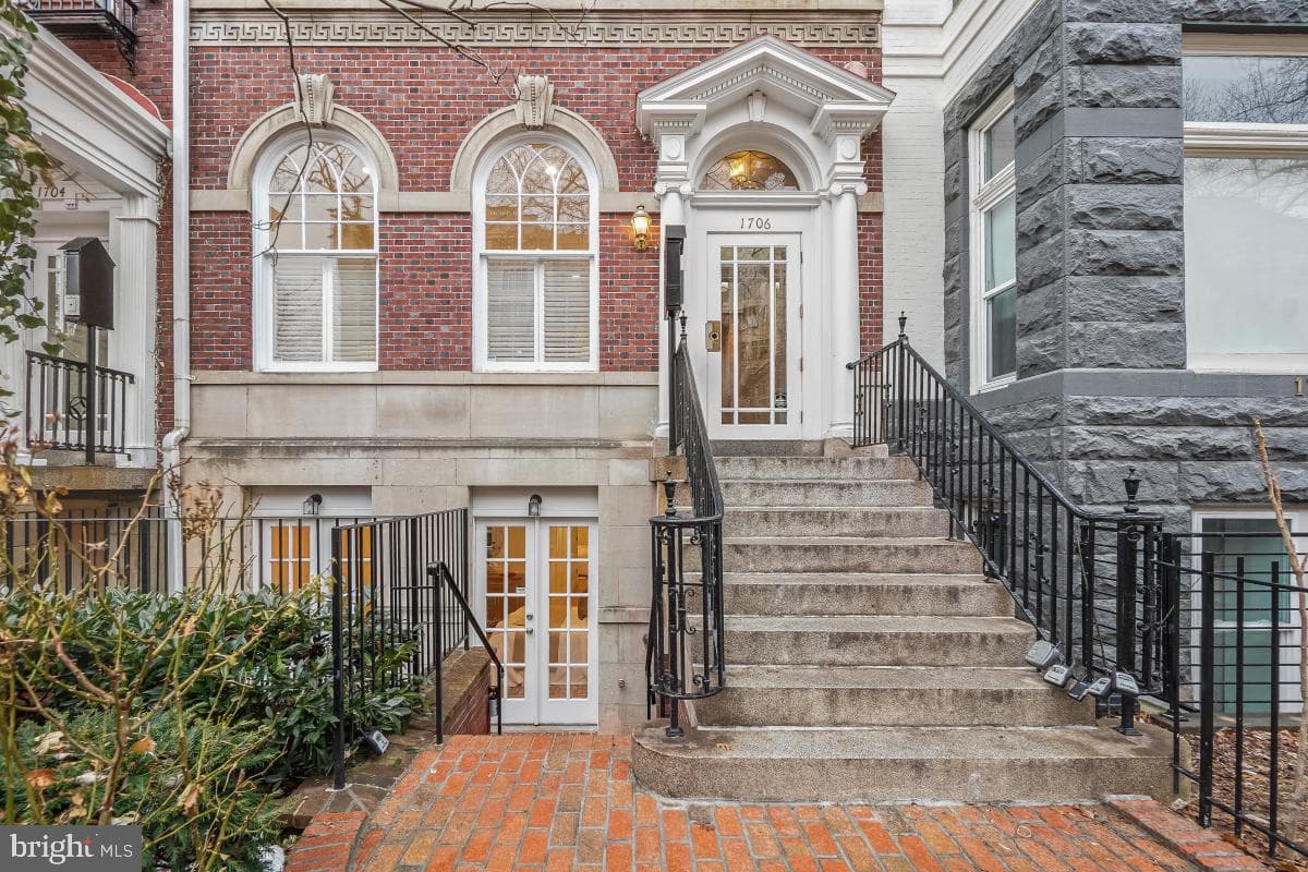 1706 16th Street NW #1 photo 2