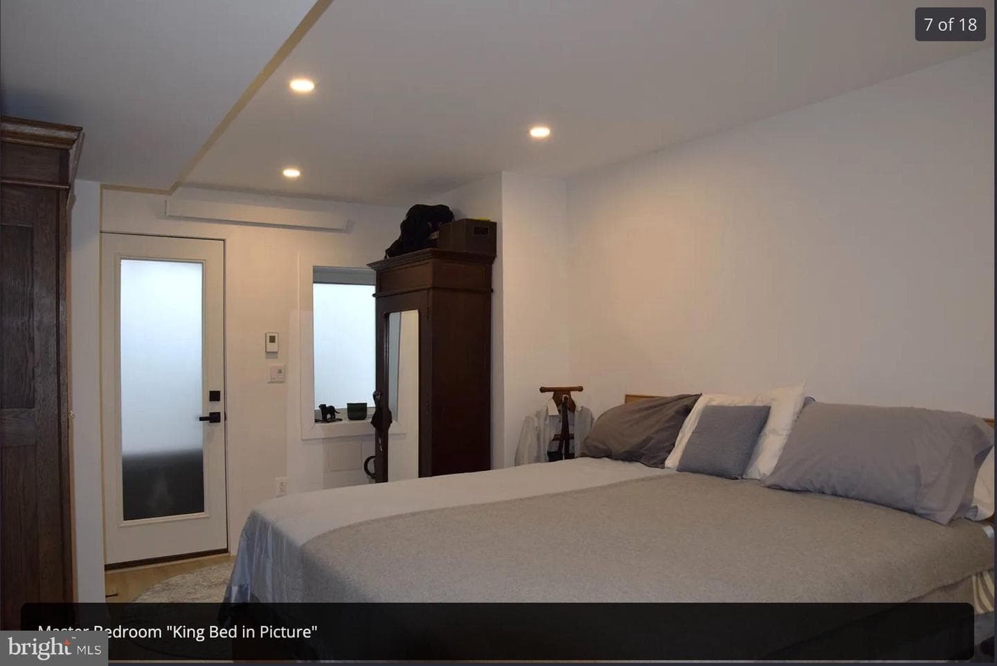 718 6th Street NE #1 photo 12