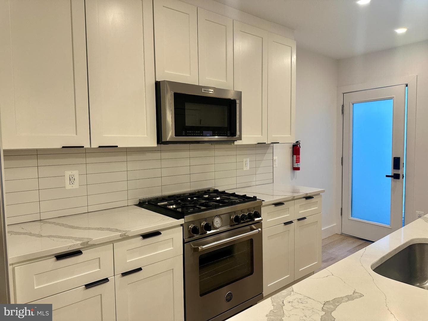718 6th Street NE #1 photo 6