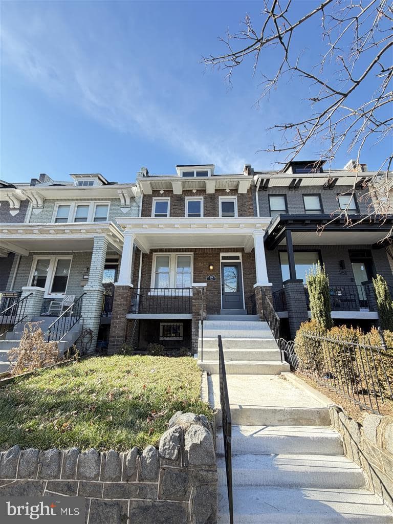 1154 4th Street NE photo 1