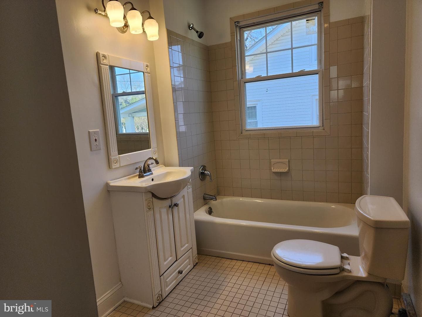 3047 Douglas Street NE photo 16