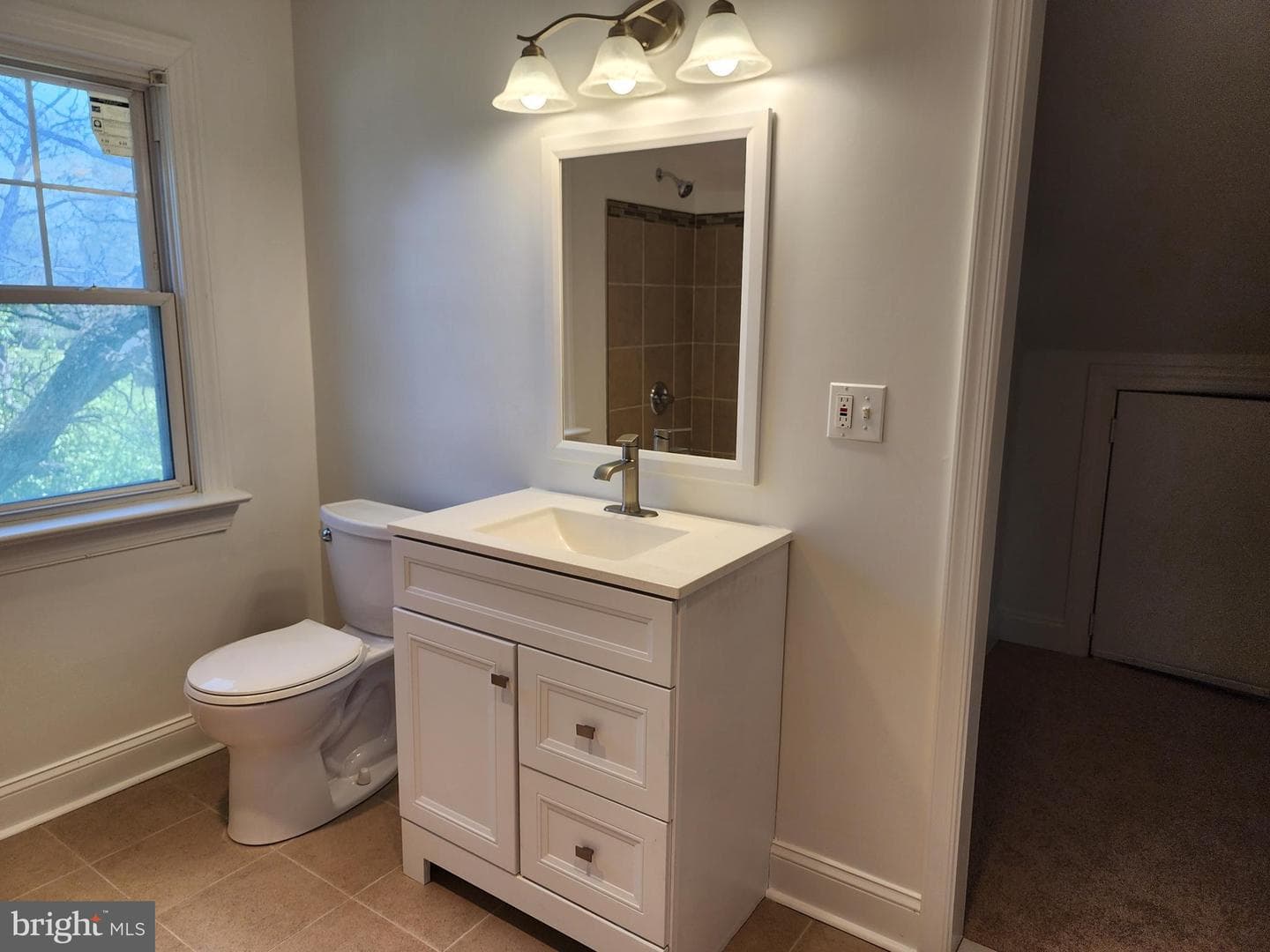 3047 Douglas Street NE photo 21