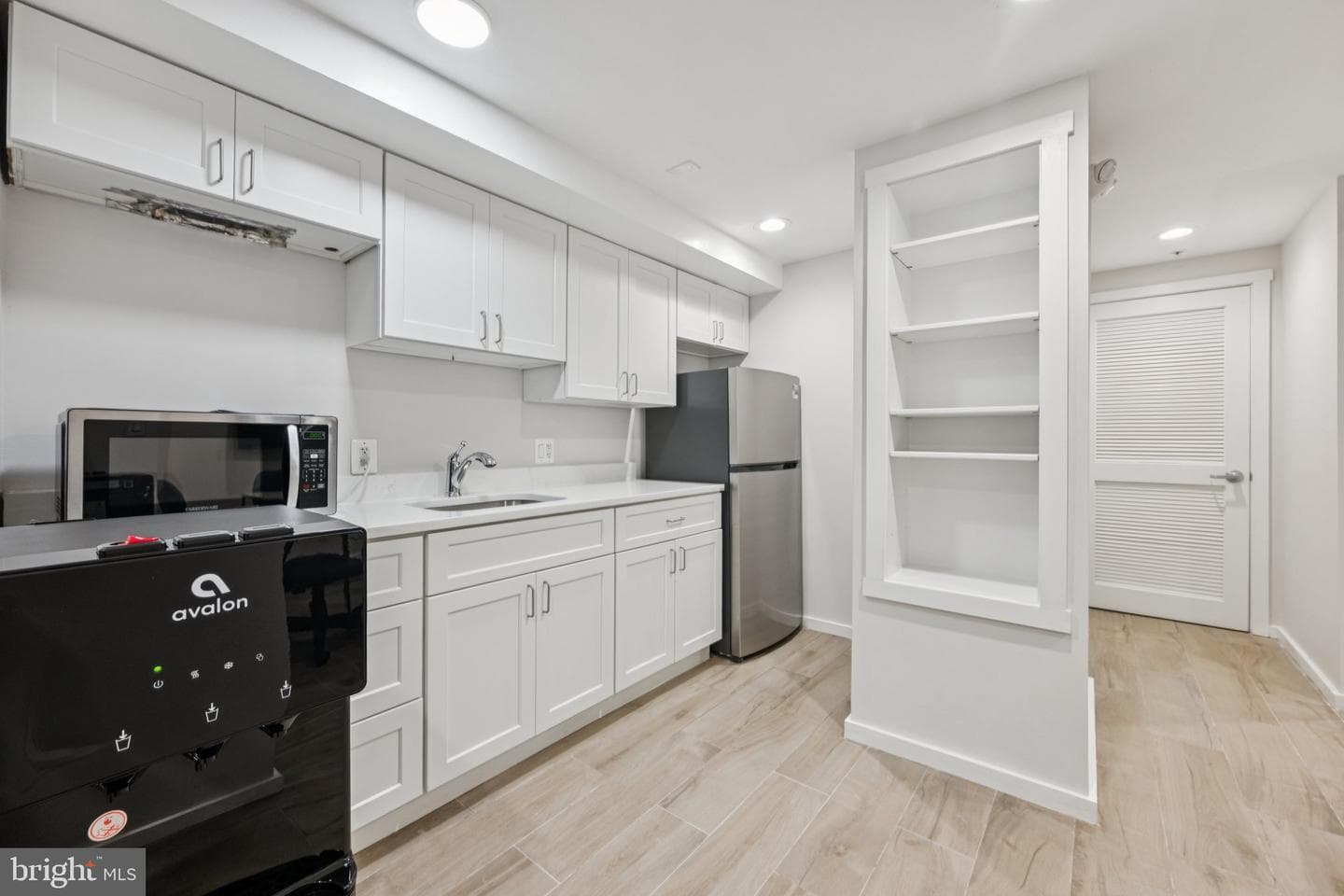 2708 Ontario Road NW photo 23