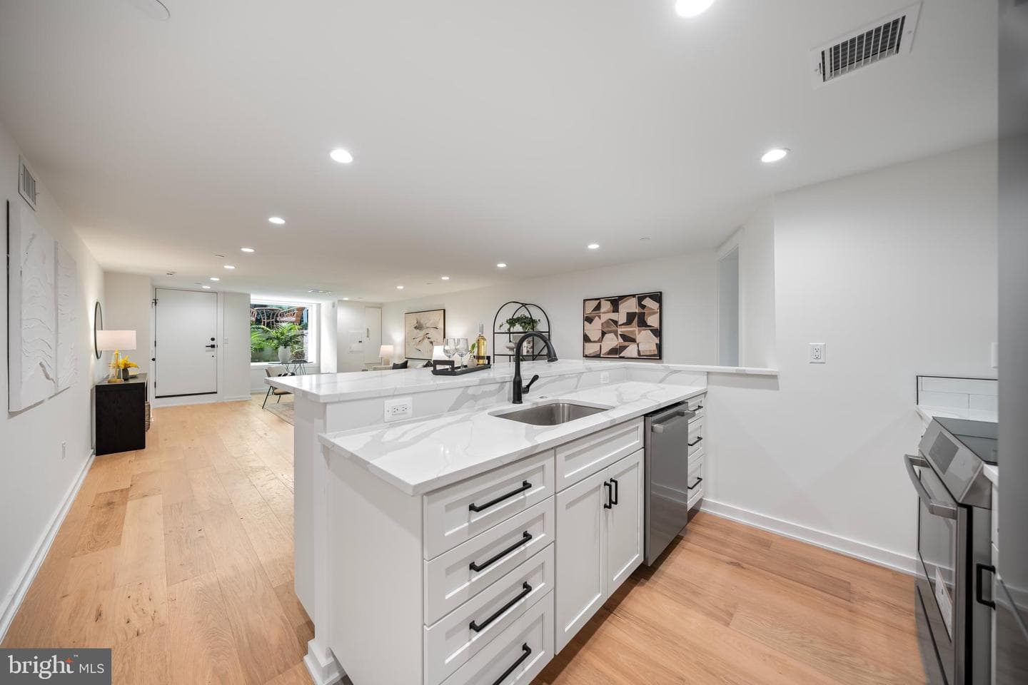 131 11 Street NE #1 photo 11