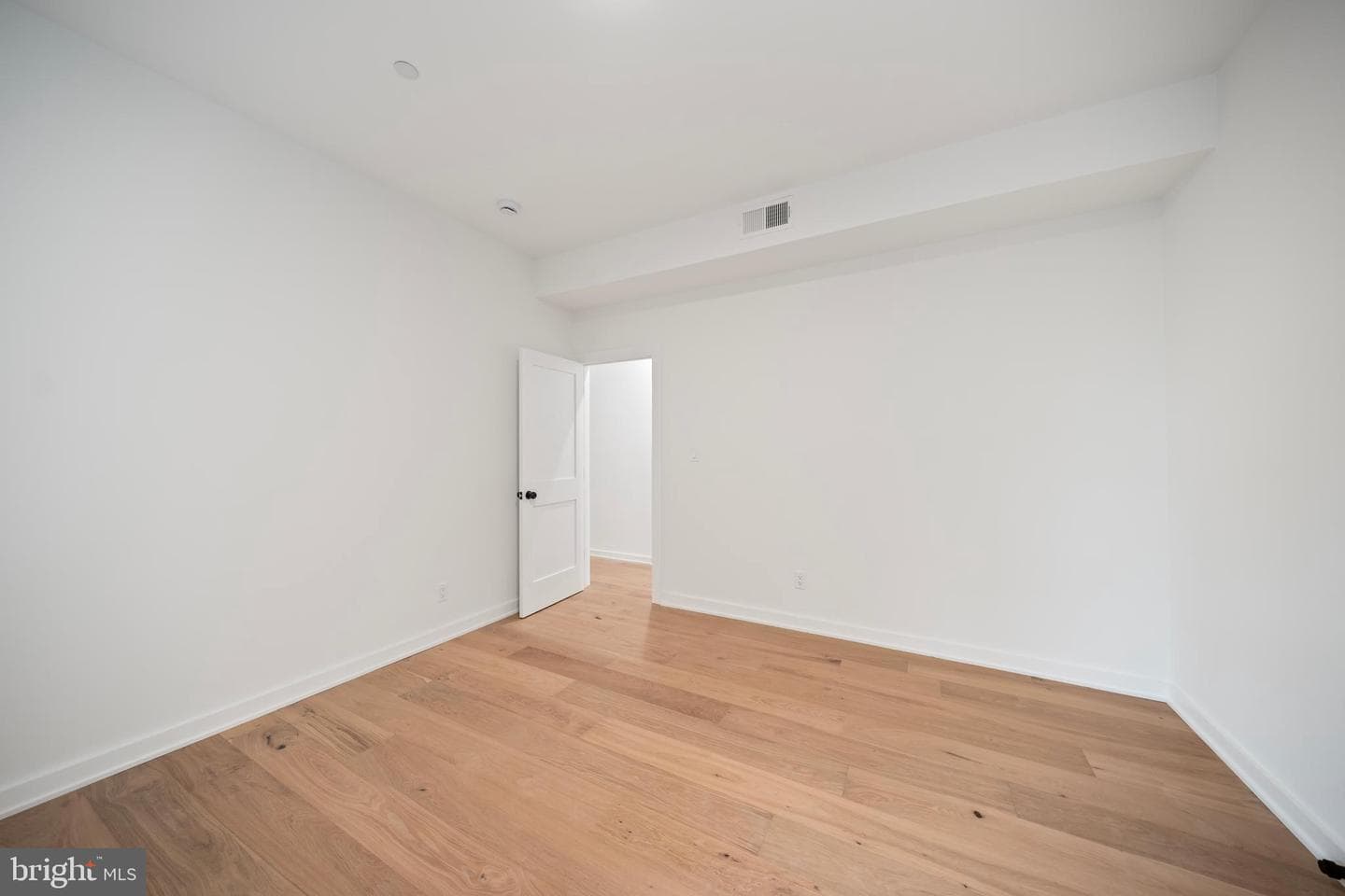 131 11th Street NE #2 photo 15