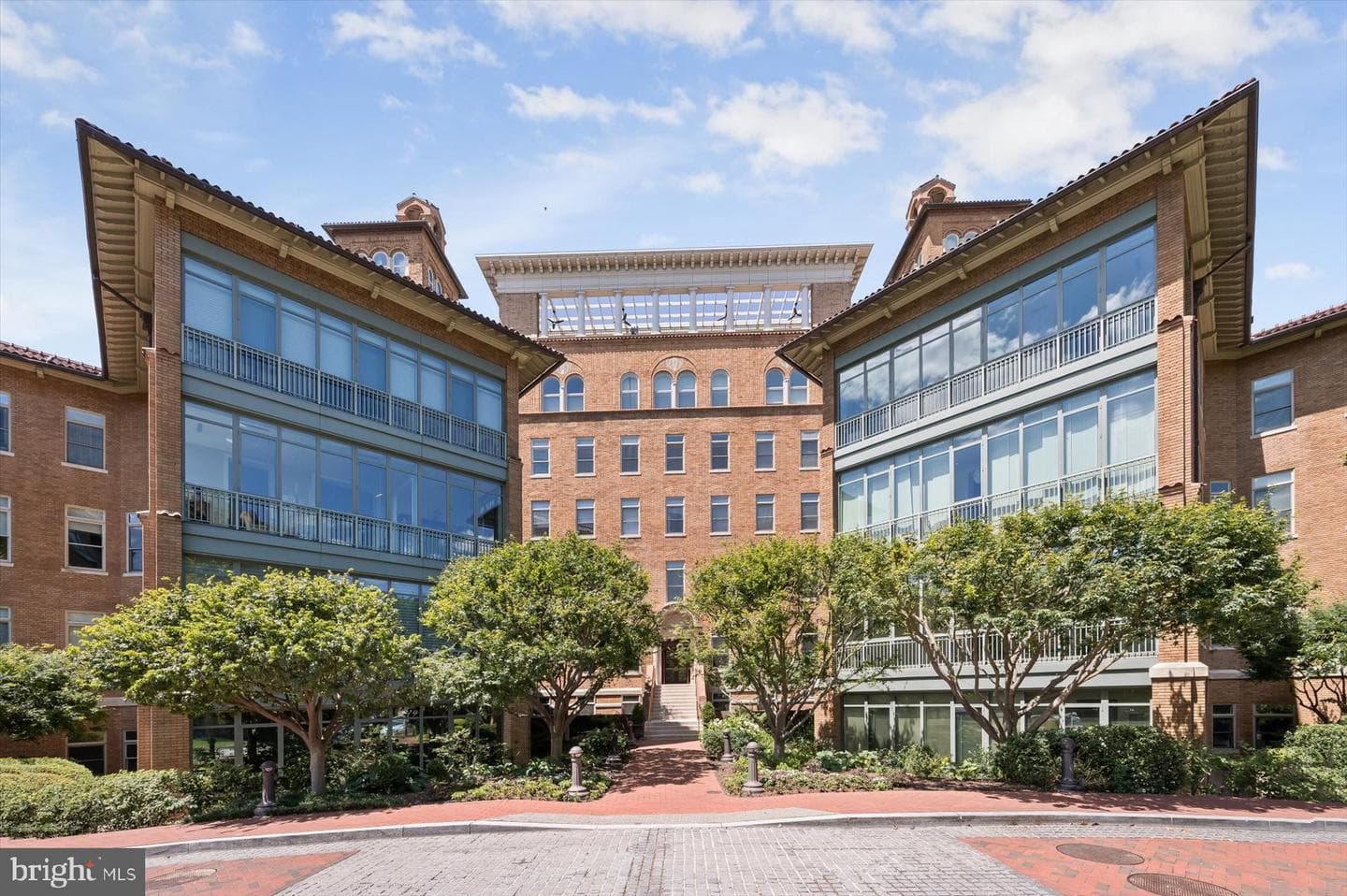 2425 L Street NW #303, Washington