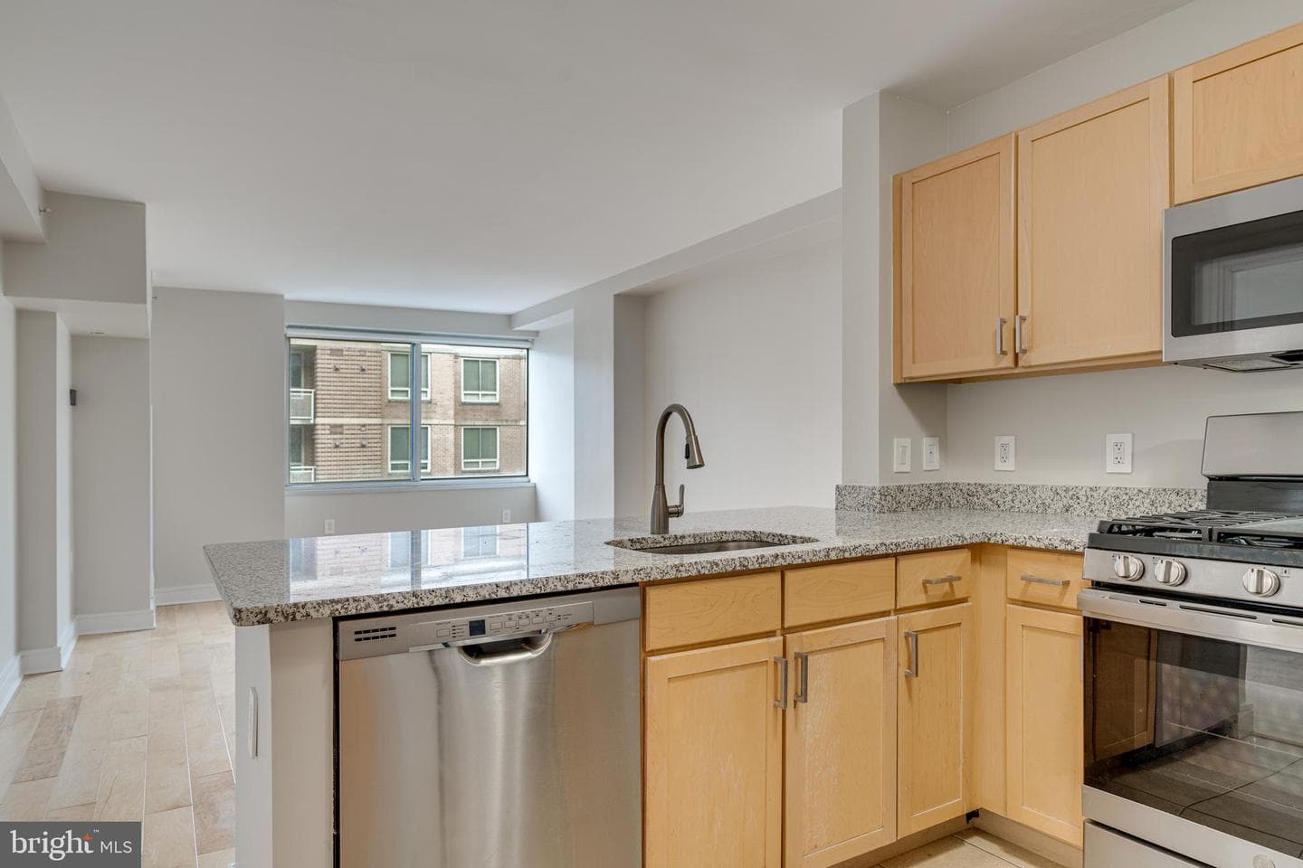 800 4th Street SW #s418, Washington