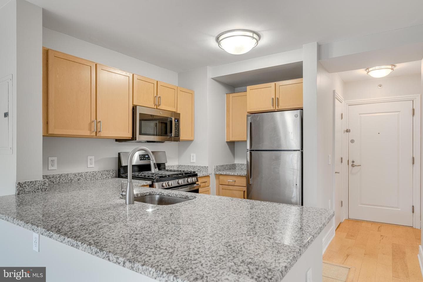 800 4th Street SW #s418, Washington